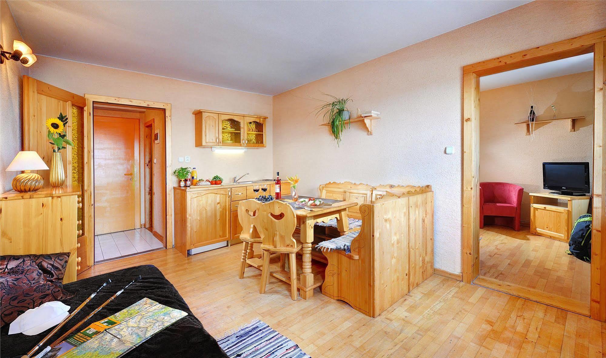 Apartmany Renomal Татранска Ломница Экстерьер фото